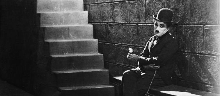 Do you know which sweet soul was most famous for playing the darling “tramp” character?