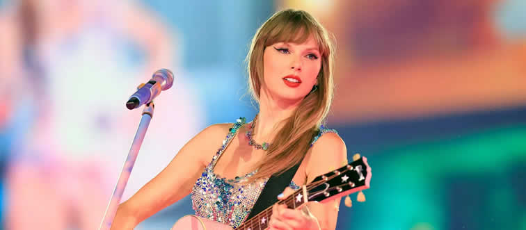 Can you guess which lovely singer this is?